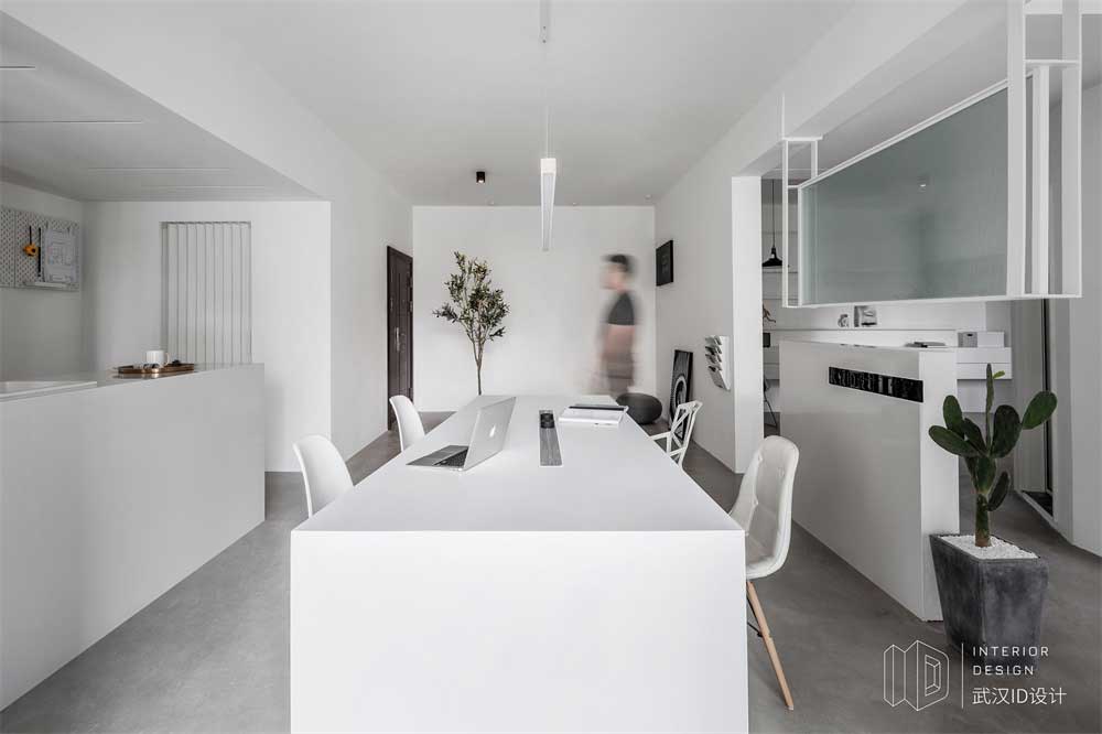 深圳市龍崗80平米現(xiàn)代風辦公室裝修設(shè)計辦公區(qū) 深圳市龍崗80平米現(xiàn)代風辦公室裝修設(shè)計辦公區(qū)