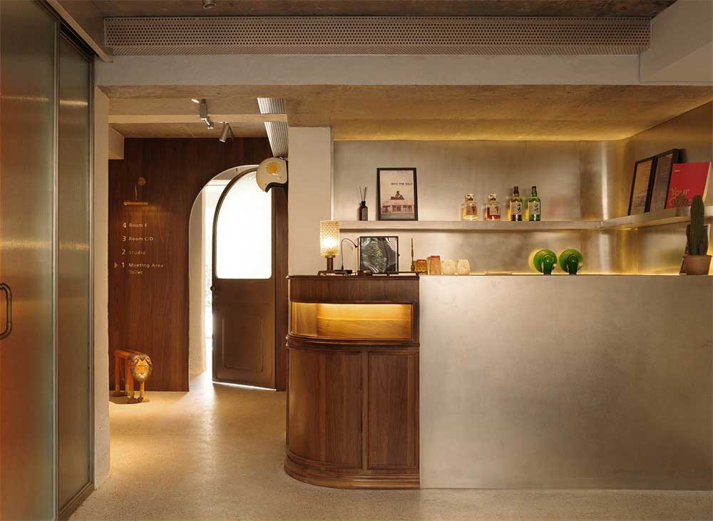 深圳南山區(qū)的古典風(fēng)味辦公工作室設(shè)計裝修——酒吧臺