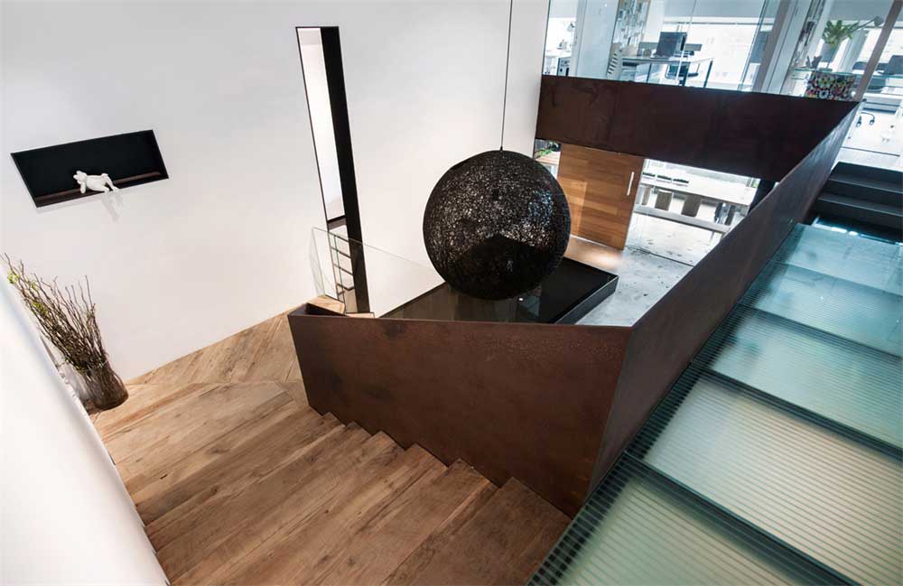 深圳市南山自然風(fēng)辦公室裝修設(shè)計樓梯 深圳市南山自然風(fēng)辦公室裝修設(shè)計樓梯