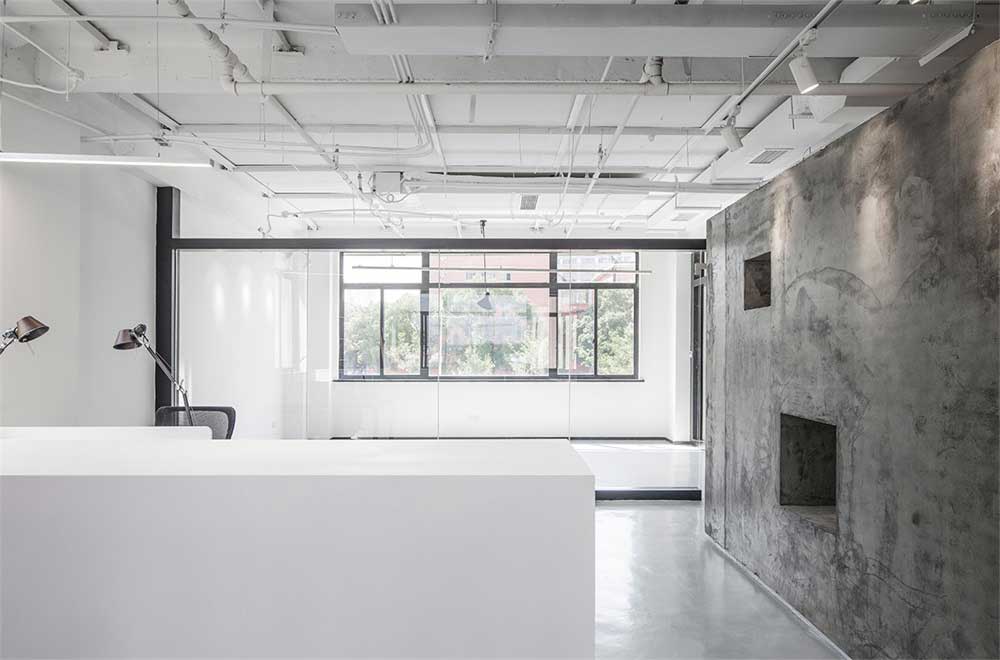 深圳龍崗300平方極簡(jiǎn)風(fēng)格辦公室裝修天花