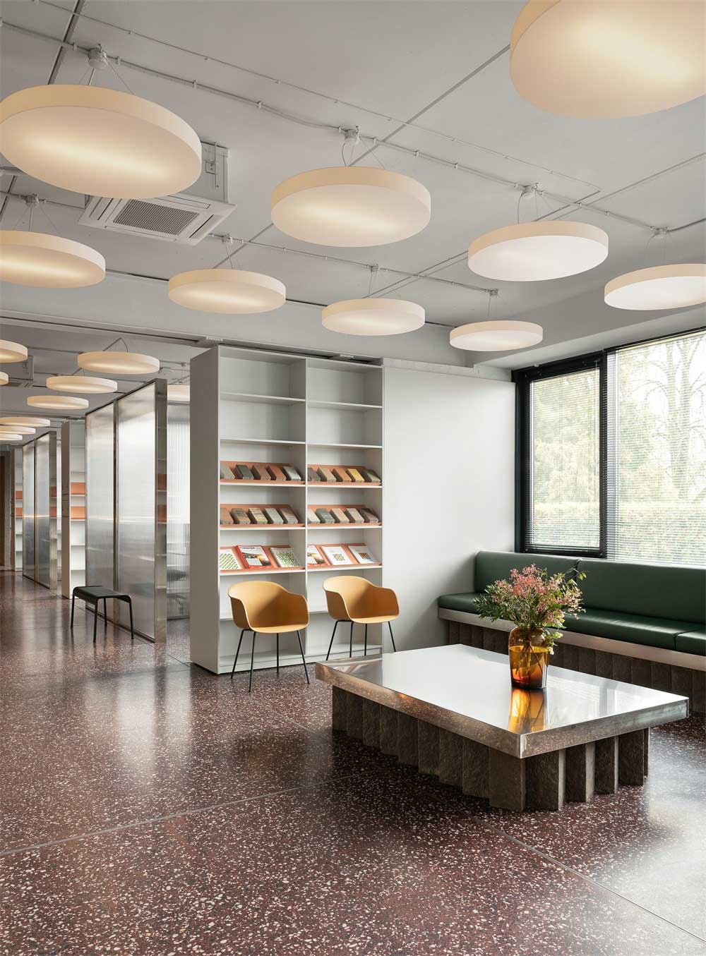 深圳南山區(qū)辦公室設(shè)計(jì)裝修——休息區(qū) 深圳南山區(qū)辦公室設(shè)計(jì)裝修——休息區(qū)