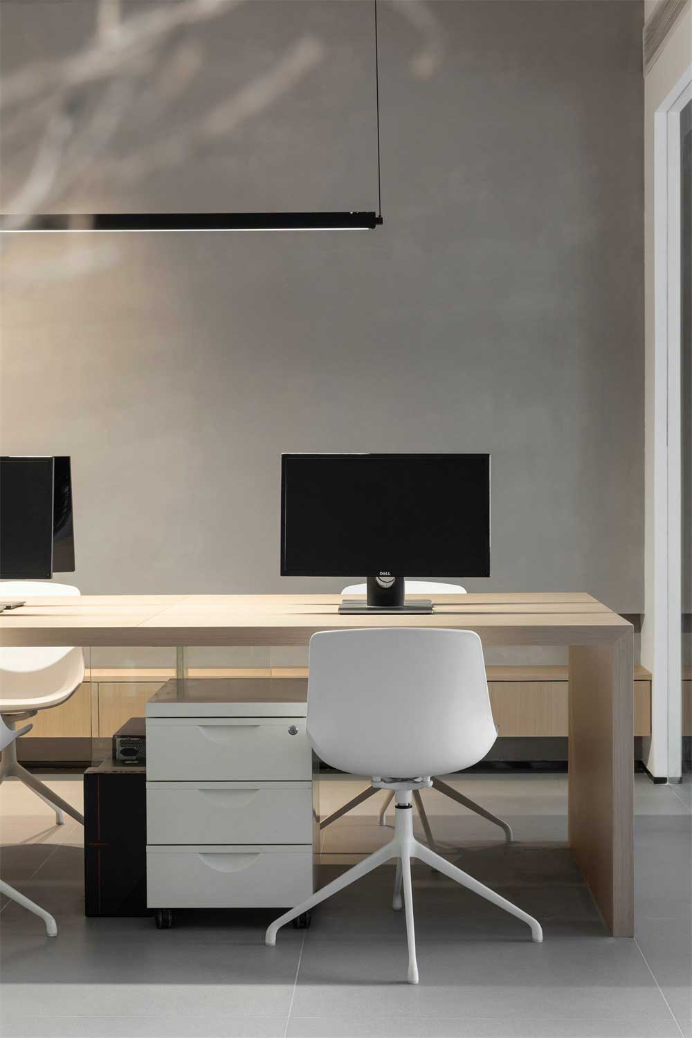 深圳市南山現(xiàn)代簡(jiǎn)約辦公室辦公區(qū)設(shè)計(jì)裝修