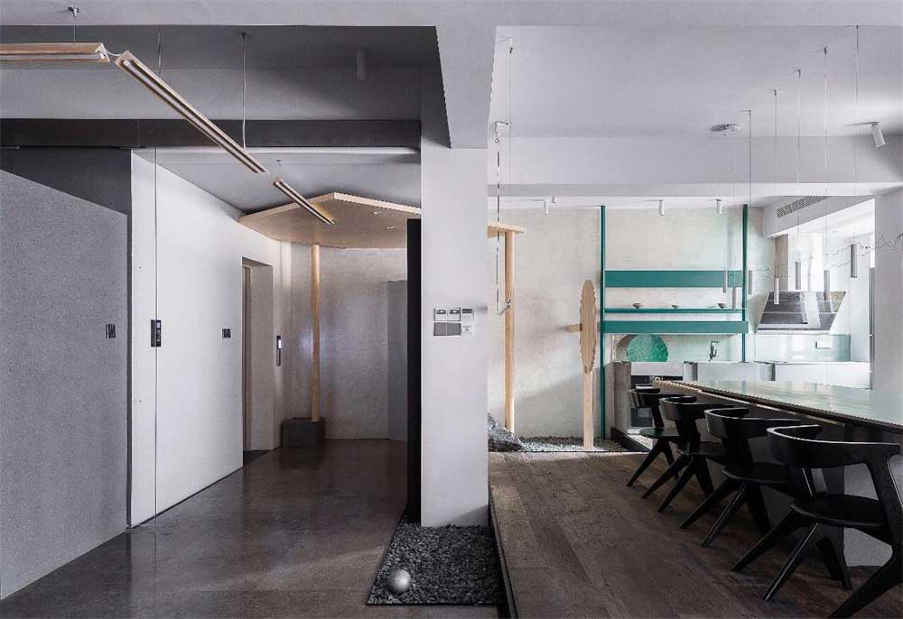 深圳市羅湖1600平原木風辦公室裝修設(shè)計吧臺區(qū)