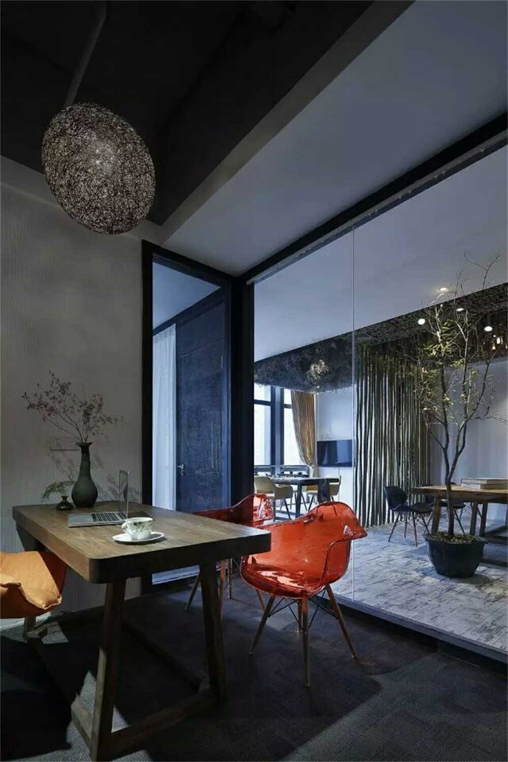 深圳坪山200平方新中式風(fēng)格辦公室裝修經(jīng)理辦公室玻璃隔斷 深圳坪山200平方新中式風(fēng)格辦公室裝修經(jīng)理辦公室玻璃隔斷