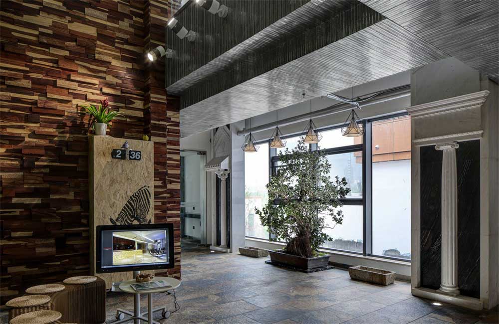 深圳南山香江金融中心工業(yè)風(fēng)辦公室裝修設(shè)計(jì)案例門廳 深圳南山香江金融中心工業(yè)風(fēng)辦公室裝修設(shè)計(jì)案例門廳