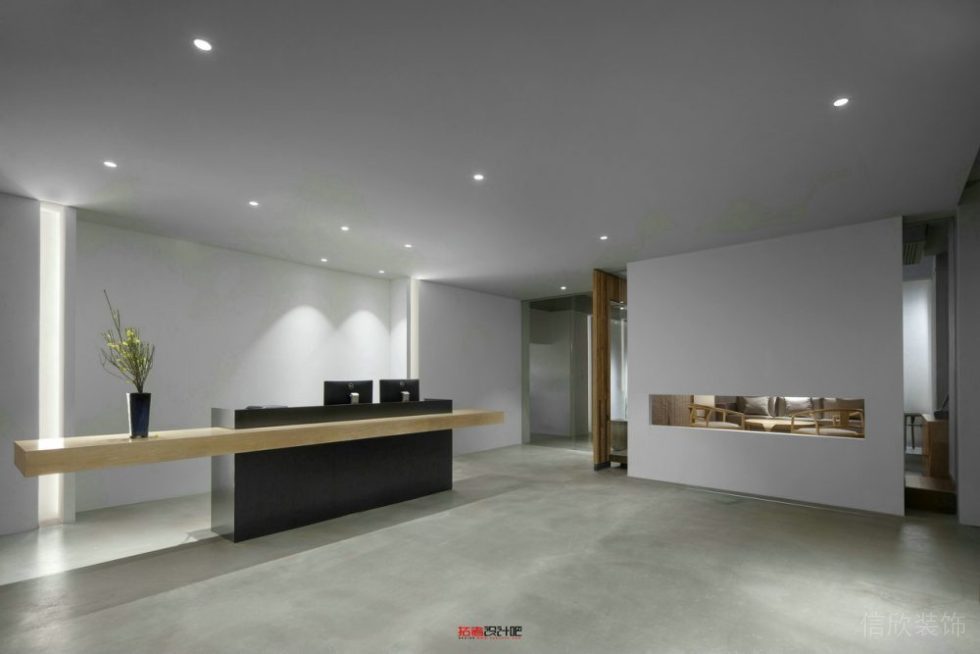 辦公室黑色的前臺(tái)楓木層板