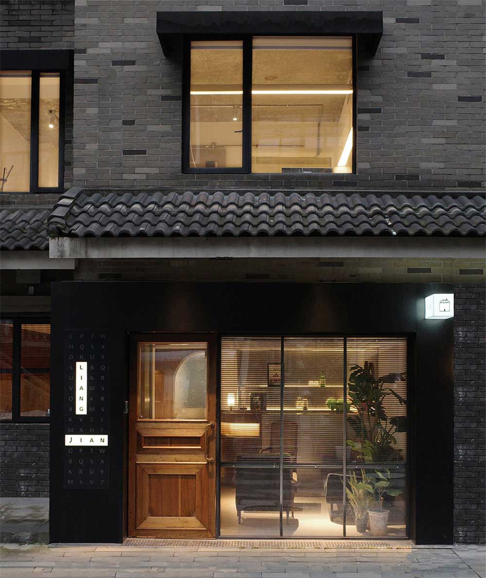 深圳南山區(qū)的古典風(fēng)味辦公工作室設(shè)計裝修——建筑外表