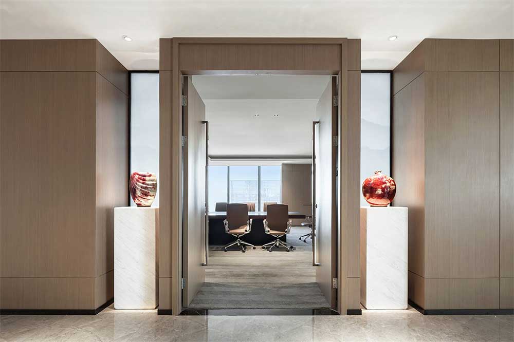 深圳市寶安1000平國(guó)中創(chuàng)投辦公室裝修會(huì)議室 深圳市寶安1000平國(guó)中創(chuàng)投辦公室裝修會(huì)議室