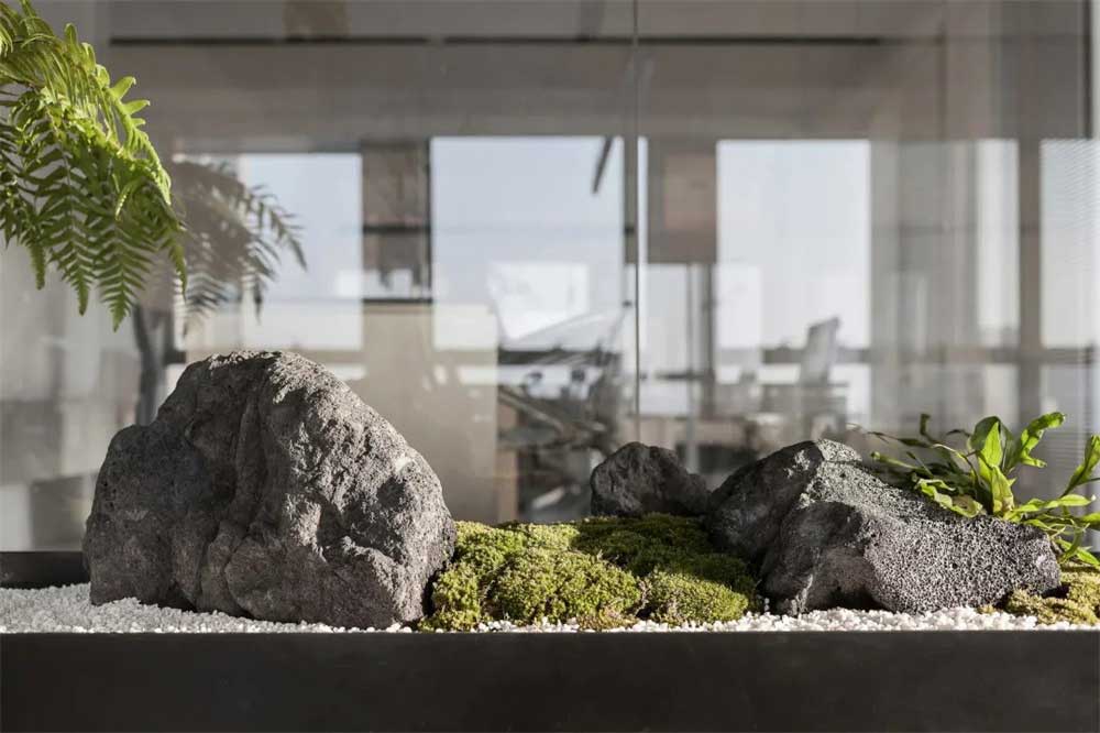 深圳寶安300平方極簡(jiǎn)風(fēng)格辦公室裝修石藝景觀(guān)