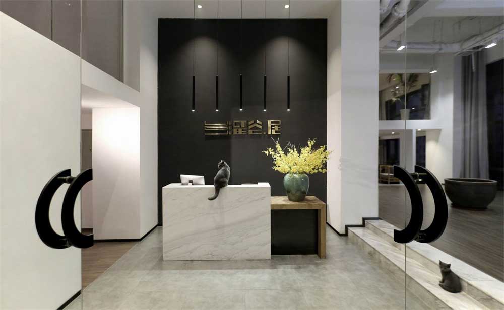 深圳龍華1000平新中式辦公室裝修前臺(tái) 深圳龍華1000平新中式辦公室裝修前臺(tái)