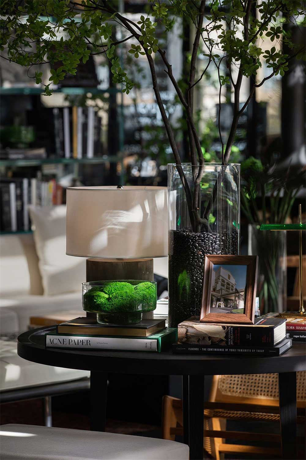 深圳龍崗500平方工業(yè)風(fēng)辦公室裝修飾品陳列 深圳龍崗500平方工業(yè)風(fēng)辦公室裝修飾品陳列