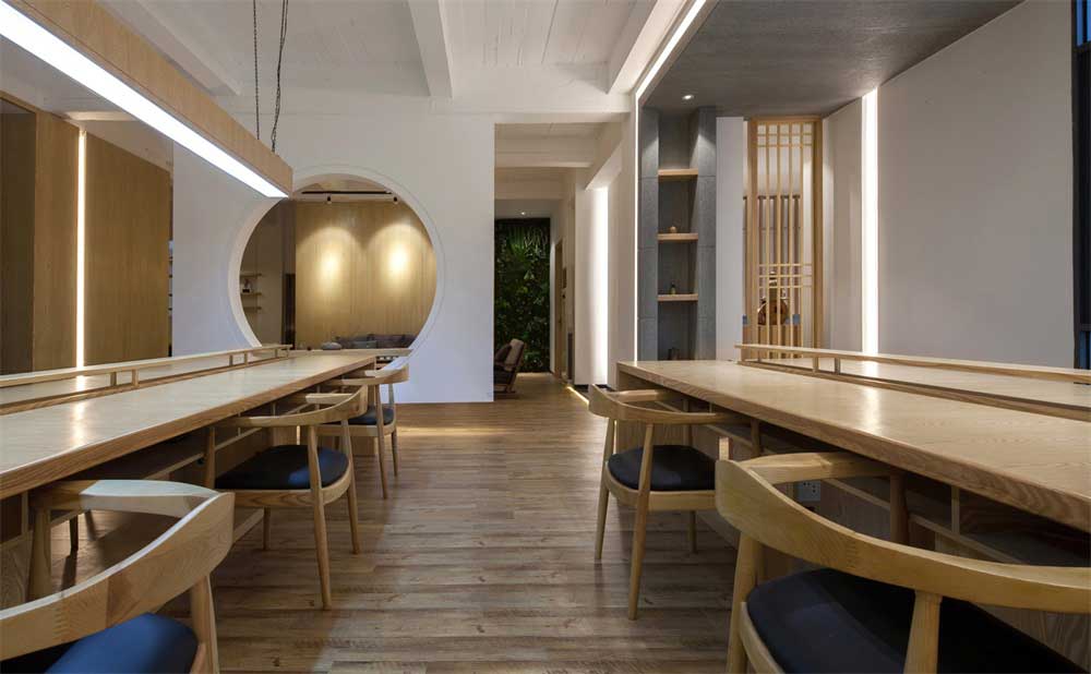 深圳羅湖鴻昌廣場(chǎng)新中式風(fēng)格辦公室裝修設(shè)計(jì)案例辦公區(qū)家具組合 深圳羅湖鴻昌廣場(chǎng)新中式風(fēng)格辦公室裝修設(shè)計(jì)案例辦公區(qū)家具組合