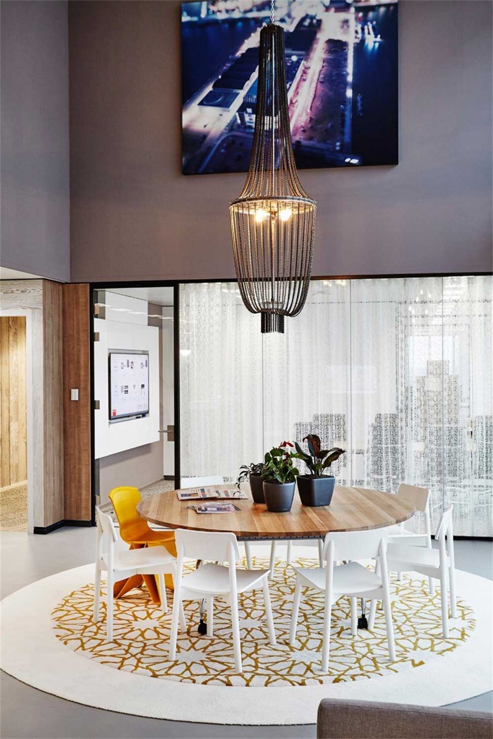 深圳鹽田壹海城簡約風(fēng)格辦公室裝修設(shè)計案例員工用餐區(qū)