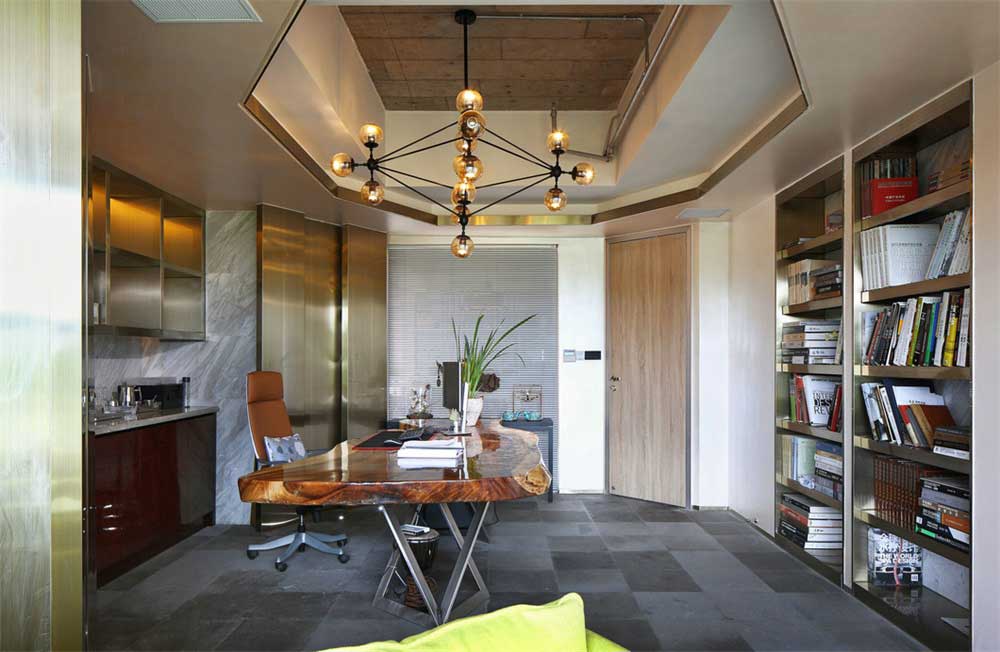 深圳南山香江金融中心工業(yè)風(fēng)辦公室裝修設(shè)計(jì)案例總監(jiān)辦公室藝術(shù)吊燈 深圳南山香江金融中心工業(yè)風(fēng)辦公室裝修設(shè)計(jì)案例總監(jiān)辦公室藝術(shù)吊燈