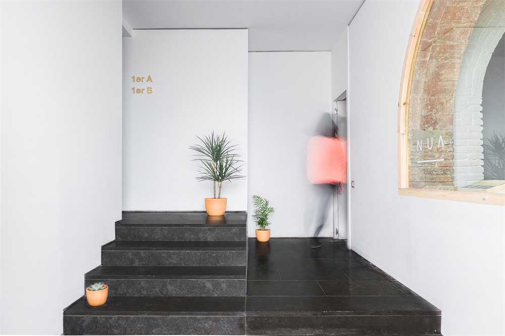 深圳龍崗康利城極簡風(fēng)格小型辦公室裝修設(shè)計案例樓梯間 深圳龍崗康利城極簡風(fēng)格小型辦公室裝修設(shè)計案例樓梯間