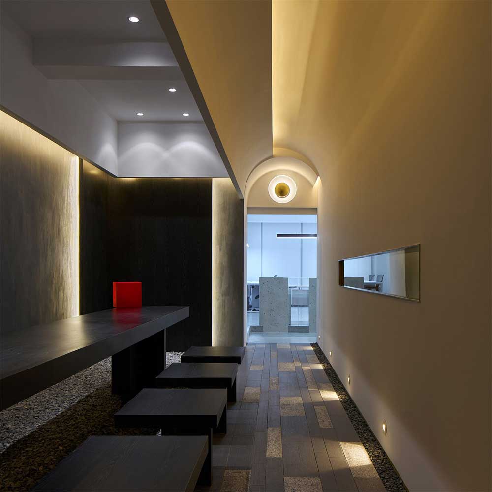 深圳市龍崗區(qū)現(xiàn)代風(fēng)格辦公室裝修走廊 深圳市龍崗區(qū)現(xiàn)代風(fēng)格辦公室裝修走廊