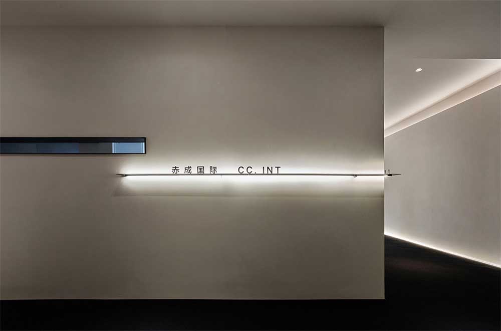 深圳龍崗區(qū)輕奢簡(jiǎn)約辦公室設(shè)計(jì)裝修-前廳過(guò)道 深圳龍崗區(qū)輕奢簡(jiǎn)約辦公室設(shè)計(jì)裝修-前廳過(guò)道