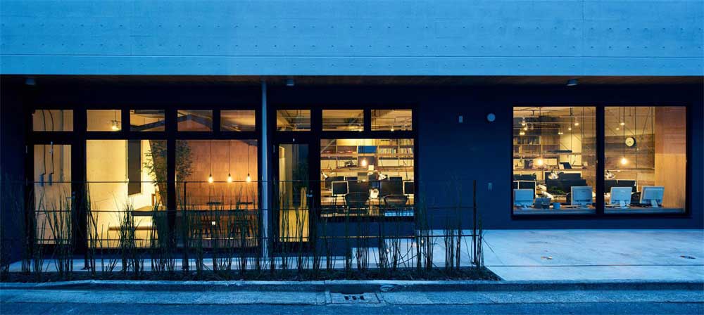 深圳龍華元芳創(chuàng)客薈工業(yè)風辦公室裝修設(shè)計案例外立面 深圳龍華元芳創(chuàng)客薈工業(yè)風辦公室裝修設(shè)計案例外立面