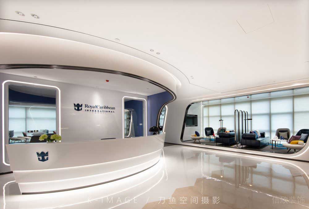 環(huán)形前臺區(qū)裝修燈飾設(shè)計(jì)效果圖大理石地板玻璃墻體隔斷效果辦公室