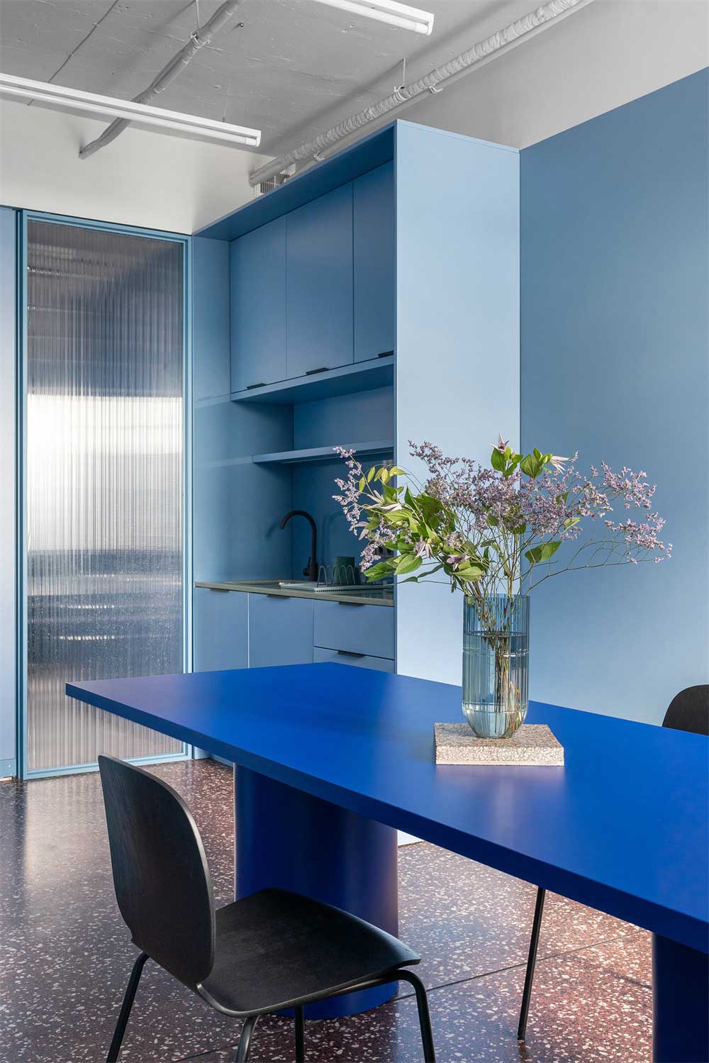 深圳南山區(qū)辦公室設(shè)計(jì)裝修——餐區(qū) 深圳南山區(qū)辦公室設(shè)計(jì)裝修——餐區(qū)