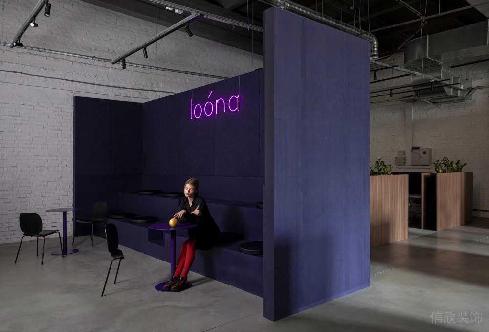 365m2辦公室墻磚背景藍(lán)色墻體隔斷裝修設(shè)計(jì)