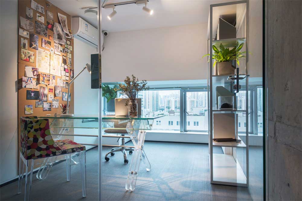 深圳市南山自然風(fēng)辦公室裝修設(shè)計經(jīng)理室 深圳市南山自然風(fēng)辦公室裝修設(shè)計經(jīng)理室