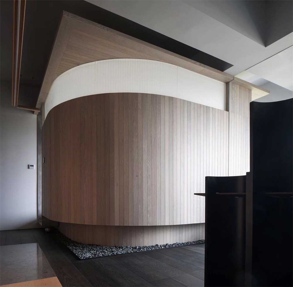 酒店桑拿房實(shí)木拼條隔墻圖