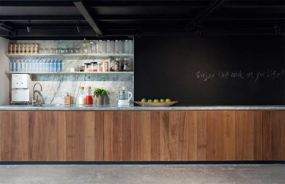 深圳市南山自然風(fēng)辦公室裝修設(shè)計吧臺 深圳市南山自然風(fēng)辦公室裝修設(shè)計吧臺