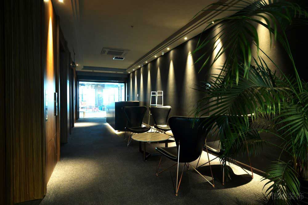 過道皮革沙發(fā)現(xiàn)代簡約辦公室電梯等候區(qū)域地毯射燈燈飾設(shè)計圖