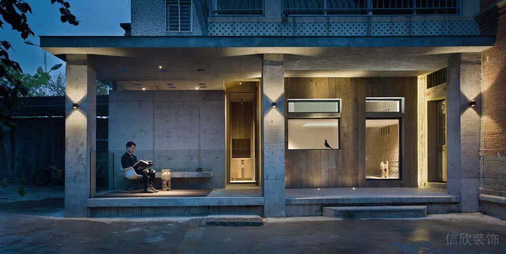 工業(yè)風(fēng)裝修木質(zhì)設(shè)計臺階裝修辦公室效果圖