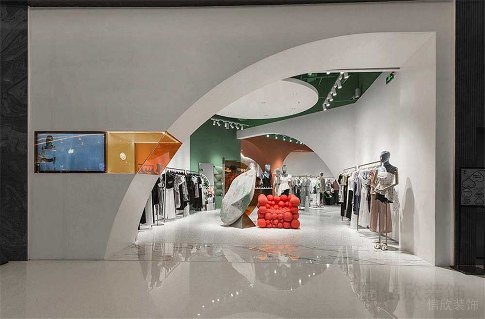 聯(lián)曼服裝店裝修設(shè)計方案1