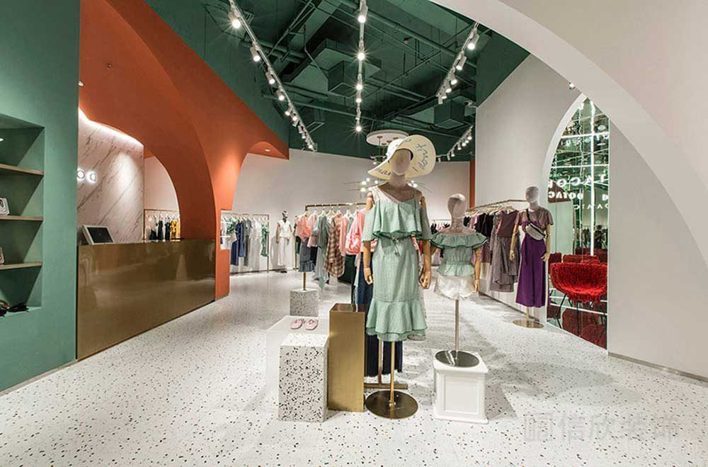 深圳福田服裝店裝修設(shè)計(jì)方案11