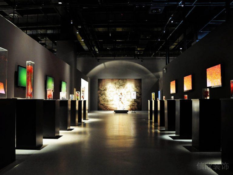 產(chǎn)品展示區(qū)域裝修效果圖工業(yè)風(fēng)·現(xiàn)代展廳效果圖