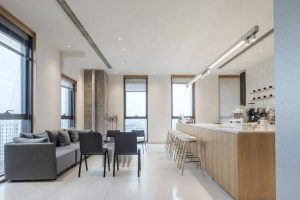 休息區(qū)皮質(zhì)沙發(fā)瓷磚地面天花吊頂裝修設(shè)計(jì)圖