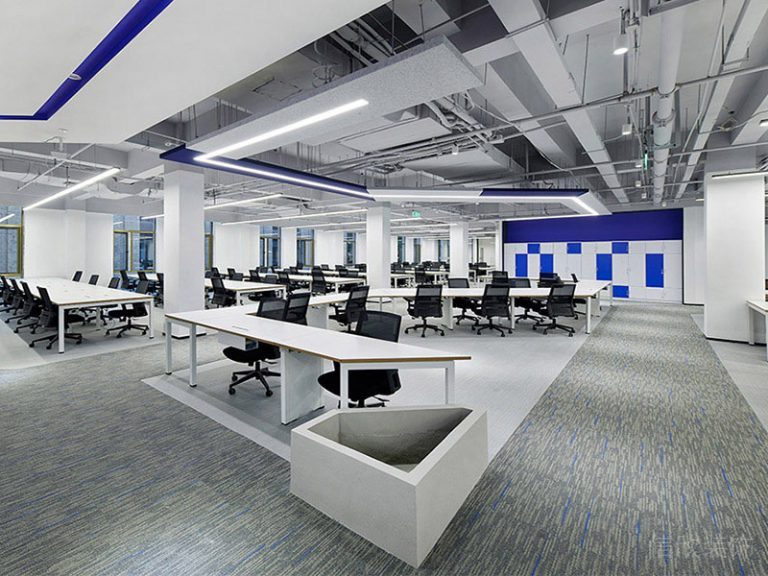 辦公區(qū)地毯線條天花吊頂裝修設計效果圖