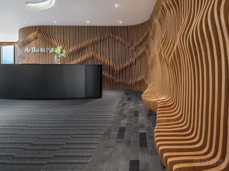 環(huán)形前臺區(qū)大廳崎嶇線條中國山水畫曲折設(shè)計辦公室地毯裝修