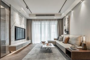 輕奢風客廳裝修效果圖中央空調(diào)智能窗簾直線沙發(fā)木質(zhì)效果