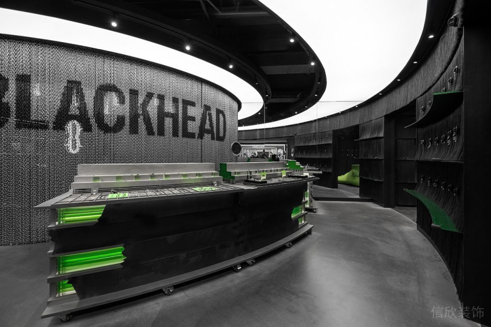 未來科技感金屬鏤空墻體字母品牌logo設(shè)計(jì)綠色點(diǎn)綴那效果店鋪圖