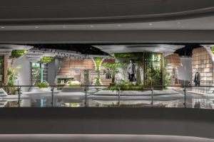 深圳市龍華區(qū)大浪原木風(fēng)生態(tài)智庫服裝店裝修設(shè)計(jì)外立面