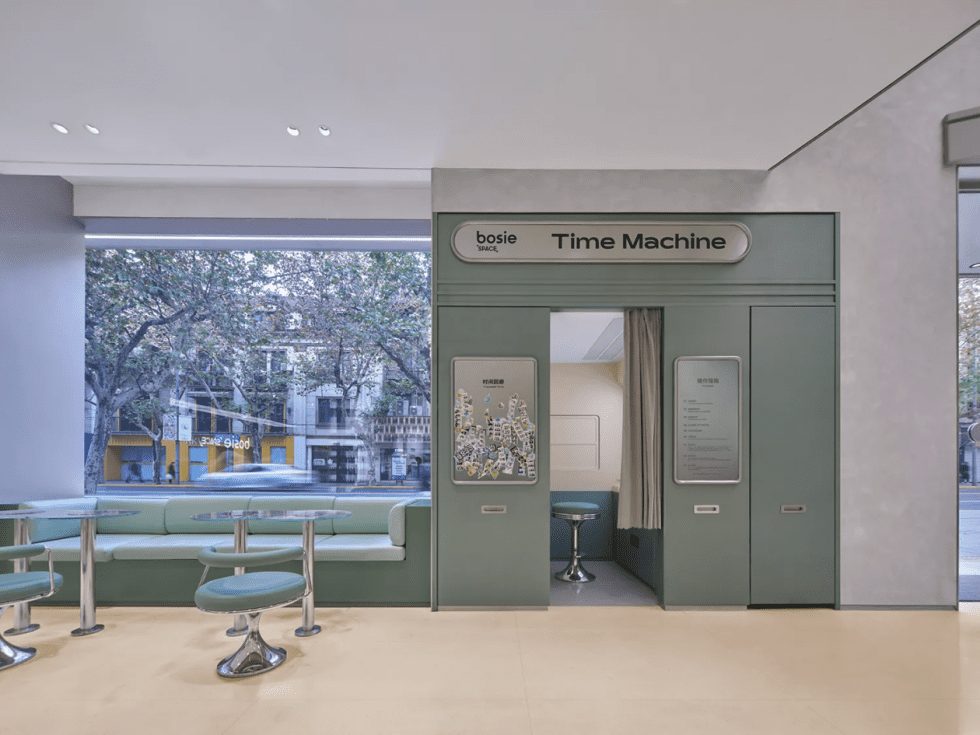 深圳市羅湖區(qū)布心現(xiàn)代風(fēng)服裝店裝修設(shè)計(jì)試衣間