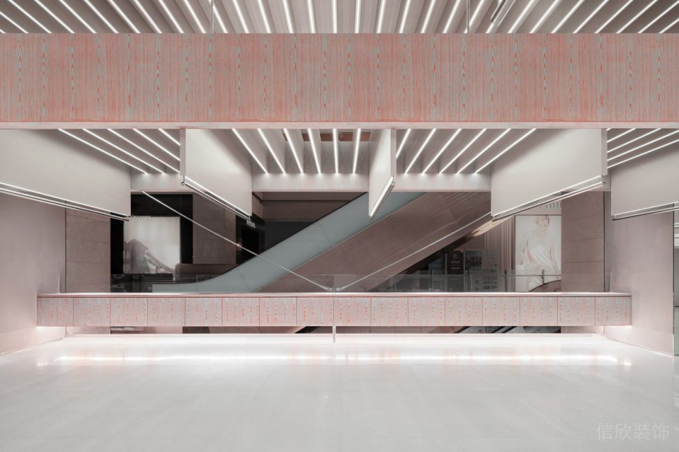 深圳市福田區(qū)八卦嶺現(xiàn)代風(fēng)服裝店粉色系概念店裝修大廳