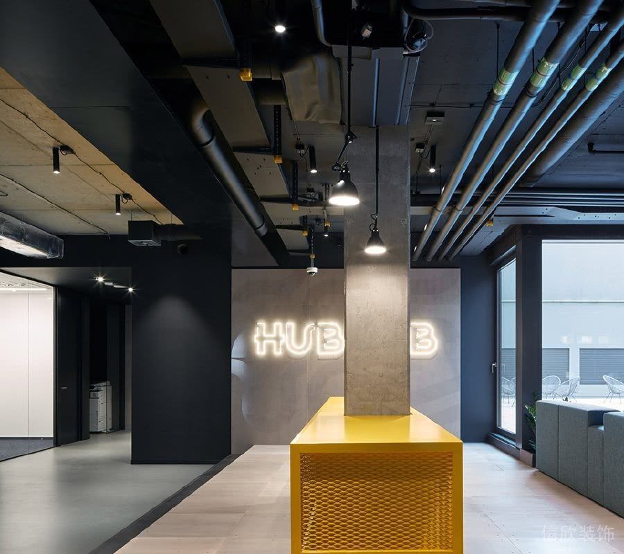 暗色金屬板材休息區(qū)裝修實(shí)木設(shè)計(jì)地板效果圖