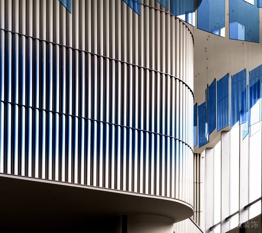 條紋設計燈帶創(chuàng)意效果造型辦公室木質設計圖