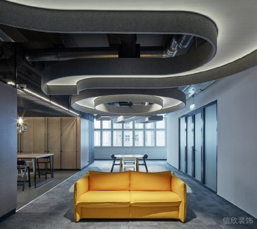 弧形天花線條皮革黃色沙發(fā)對(duì)稱(chēng)式休息區(qū)公共洽談室