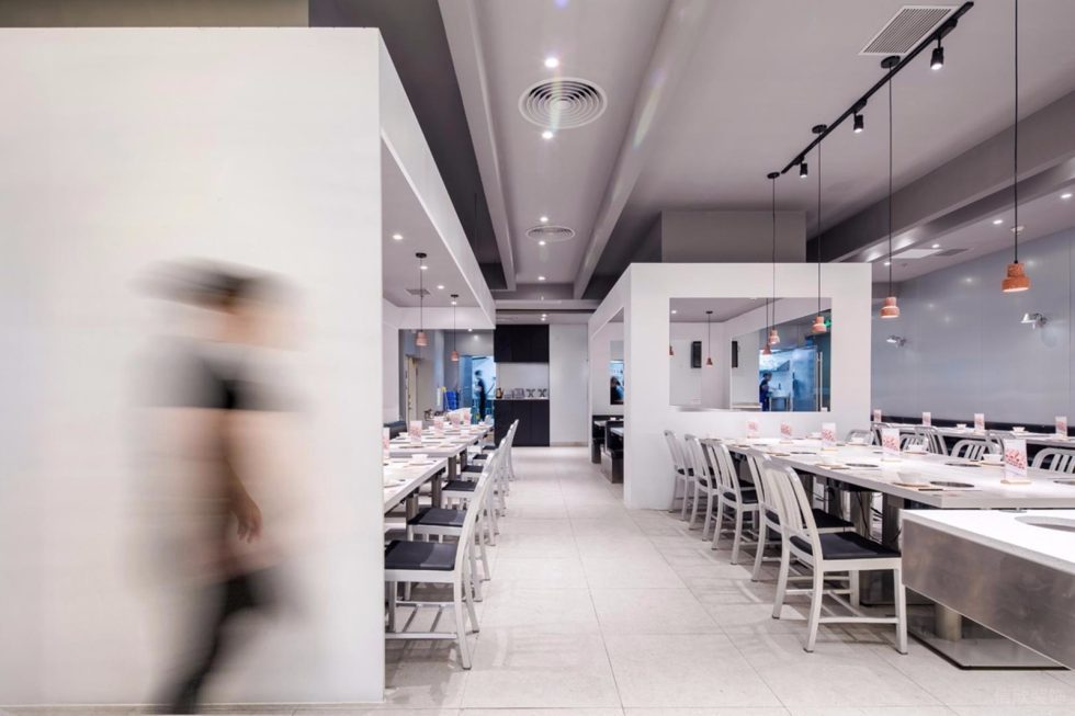 深圳龍崗金地龍城中央現(xiàn)代簡約風格火鍋店裝修案例地面鋪設(shè) 深圳龍崗金地龍城中央現(xiàn)代簡約風格火鍋店裝修案例地面鋪設(shè)