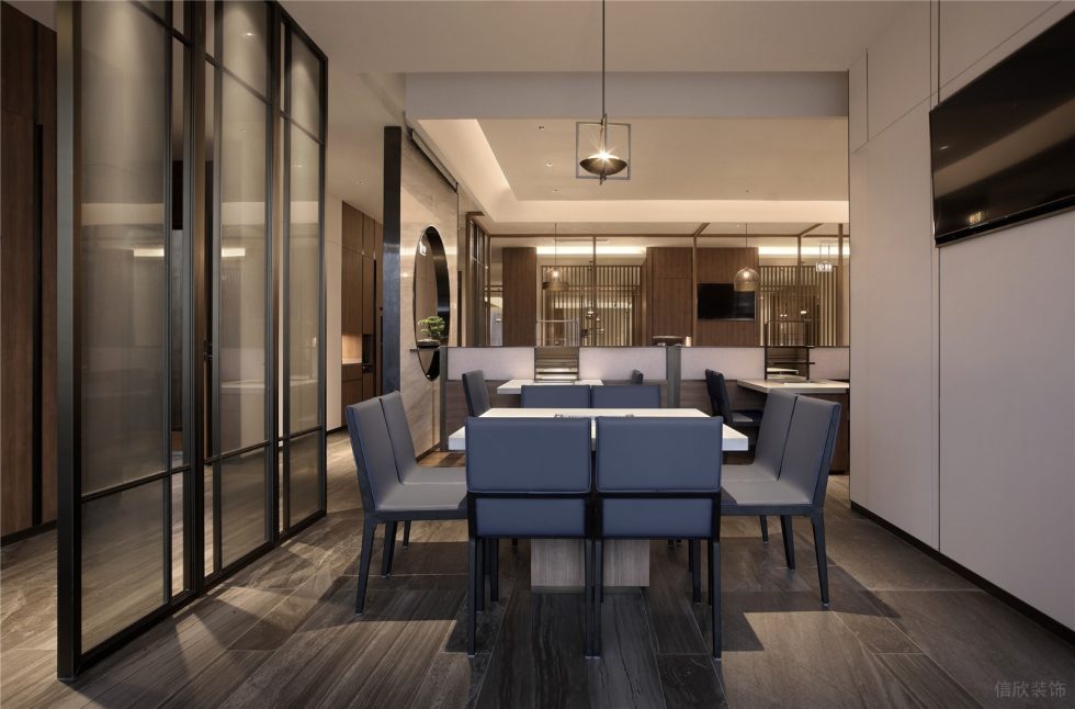 深圳羅湖東港中心現(xiàn)代中式火鍋餐廳裝修案例灰色玻璃隔斷 深圳羅湖東港中心現(xiàn)代中式火鍋餐廳裝修案例灰色玻璃隔斷