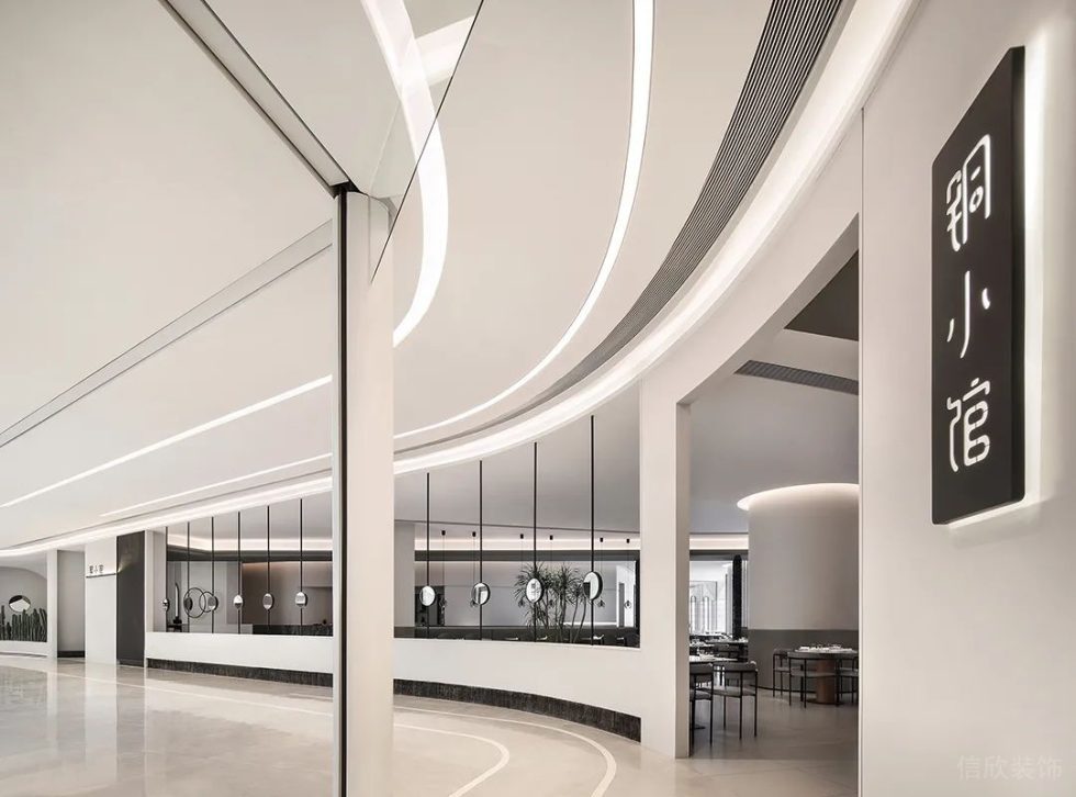 深圳羅湖東門鴻展中心城極簡(jiǎn)風(fēng)格川菜館裝修案例外立面門頭形象 深圳羅湖東門鴻展中心城極簡(jiǎn)風(fēng)格川菜館裝修案例外立面門頭形象