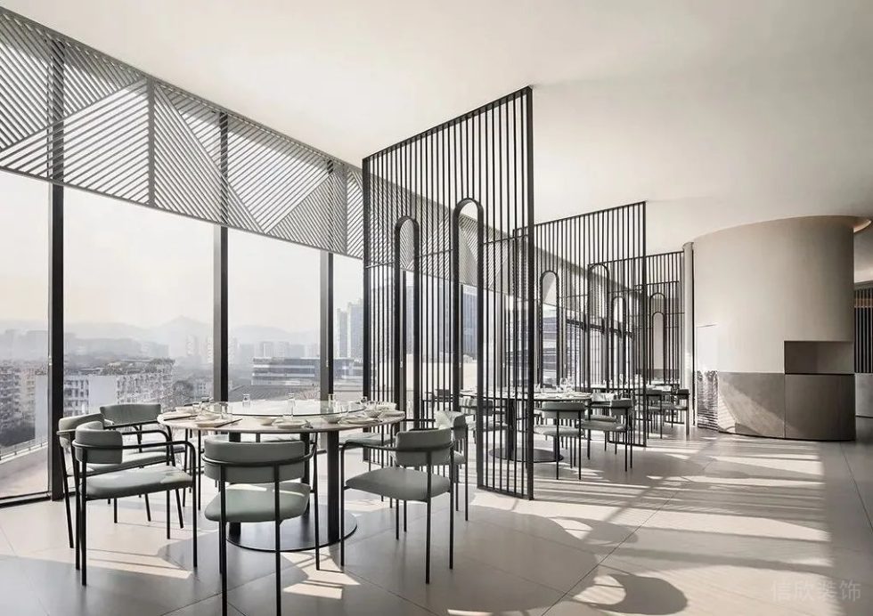 深圳羅湖東門鴻展中心城極簡(jiǎn)風(fēng)格川菜館裝修案例8人用餐區(qū) 深圳羅湖東門鴻展中心城極簡(jiǎn)風(fēng)格川菜館裝修案例8人用餐區(qū)