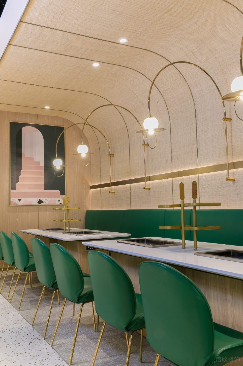 深圳龍華鴻榮源壹城中心北歐輕奢風(fēng)火鍋店裝修案例翠綠色餐椅 深圳龍華鴻榮源壹城中心北歐輕奢風(fēng)火鍋店裝修案例翠綠色餐椅