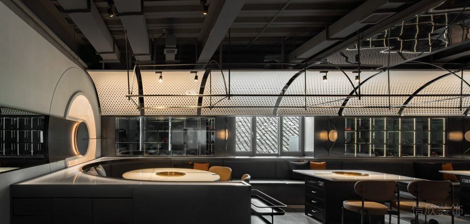 深圳龍華中海匯德理工業(yè)風火鍋店裝修案例弧形卡座 深圳龍華中海匯德理工業(yè)風火鍋店裝修案例弧形卡座